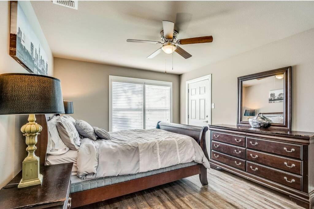 Cozy Haus Relaxing 'Home Base' Wifi Location Close To Town And Rivers, Schlitterbahn, Gruene New Braunfels Luaran gambar